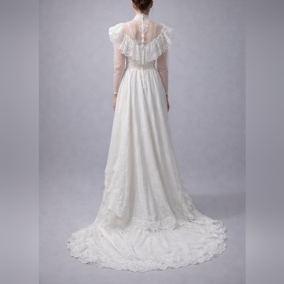 VTG👰‍Alfred Angelo Wedding Dress Bishop Sleeve Lace Tiered Prarie Victorian XS - Picture 4 of 16